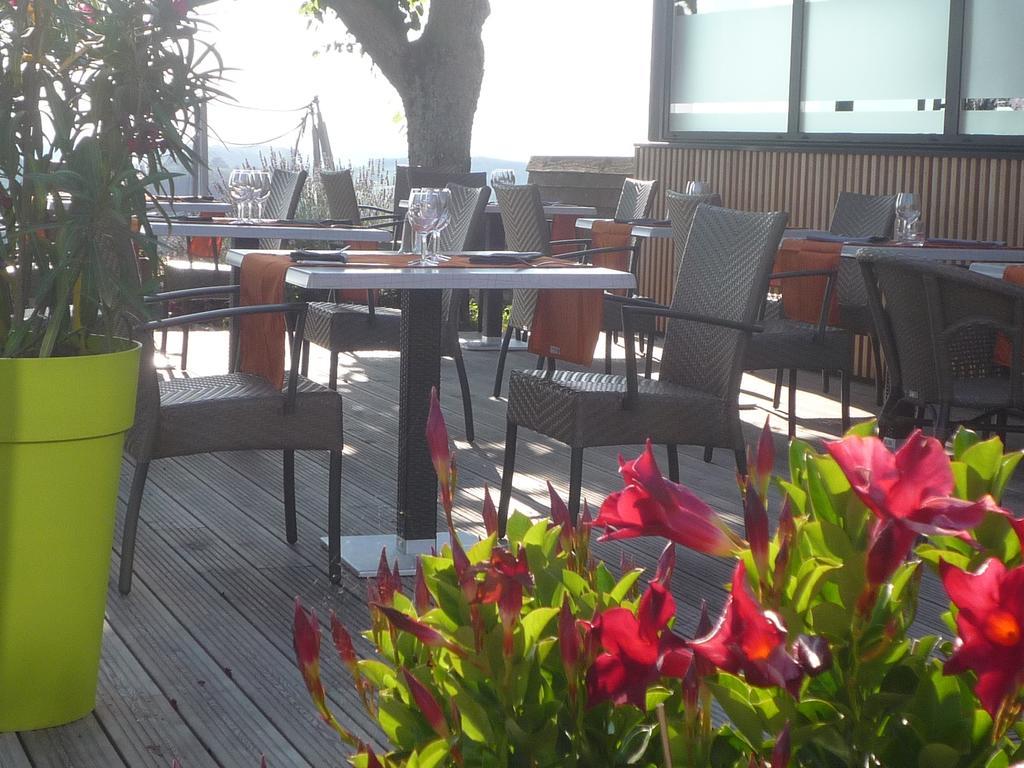 Hotel Logis Le Saint Cyr Montmelard Zewnętrze zdjęcie