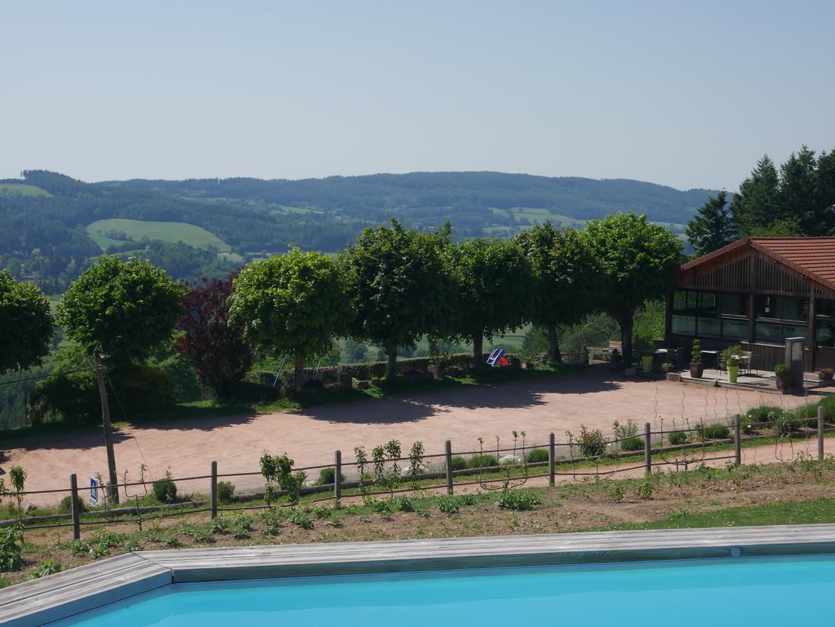 Hotel Logis Le Saint Cyr Montmelard Zewnętrze zdjęcie